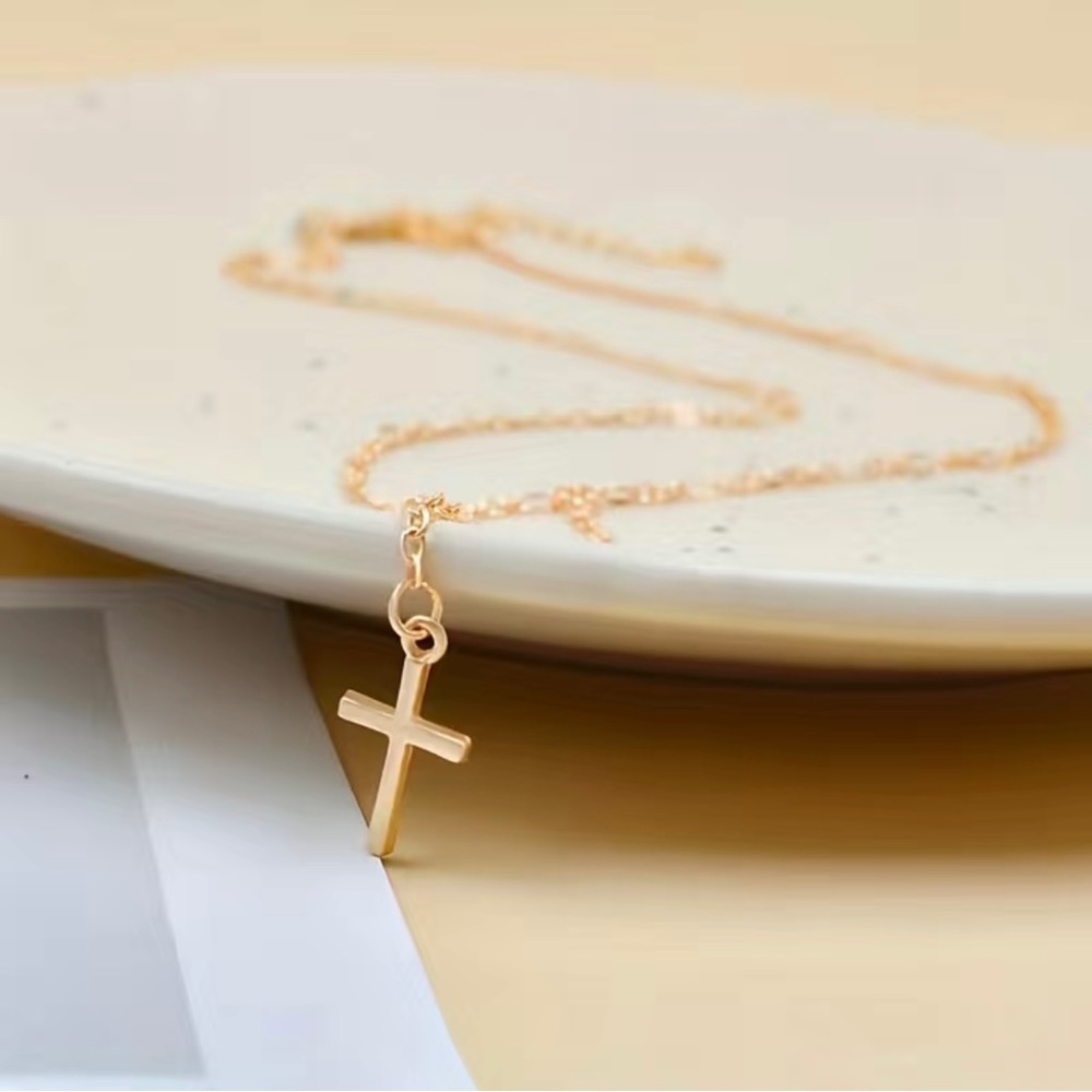NWT 18K Gold Plated Y-Shaped Cross Necklace